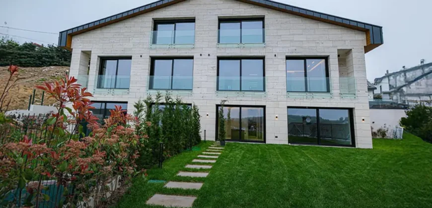 i-255 / Zekeriyaköy villa